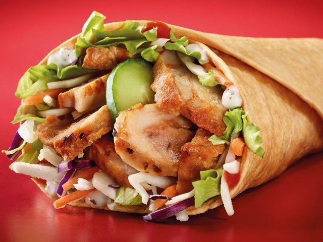 McWrap Orientalny z kurczakiem to jedna z letnich nowości w restauracjach McDonalds.