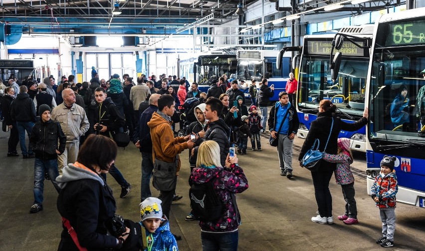 Pożegnanie z volvo w MZK
Pożegnanie z volvo w MZK zwiedzanie