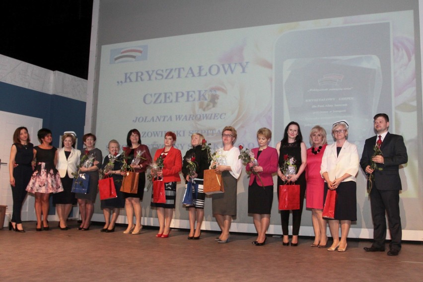 Nagrodzone pielęgniarki: Barbara Chęcińska, Alina Janeczek,...