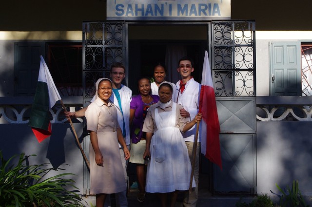 W zeszłym roku misjonarze pracowali m.in. w przychodni prowadzonej przez siostry zakonne na Madagaskarze