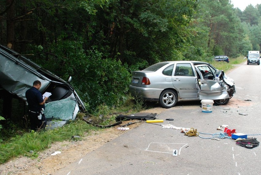 Tragiczny wypadek pod Przechlewem. Jedna osoba nie żyje