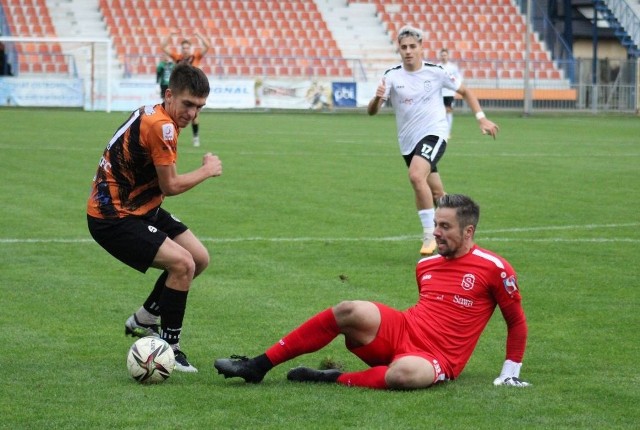 KSZO pokonał na własnym stadionie Świdniczankę 4:0. Zobacz więcej zdjęć z meczu >>>>>>>>>