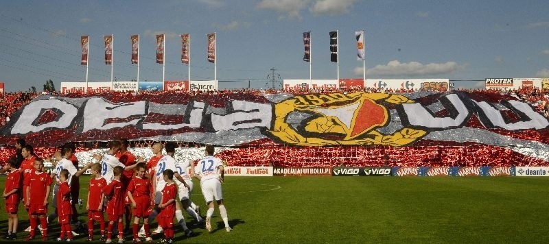 Archiwalne zdjęcia stadionu, piłkarzy, działaczy i kibiców...
