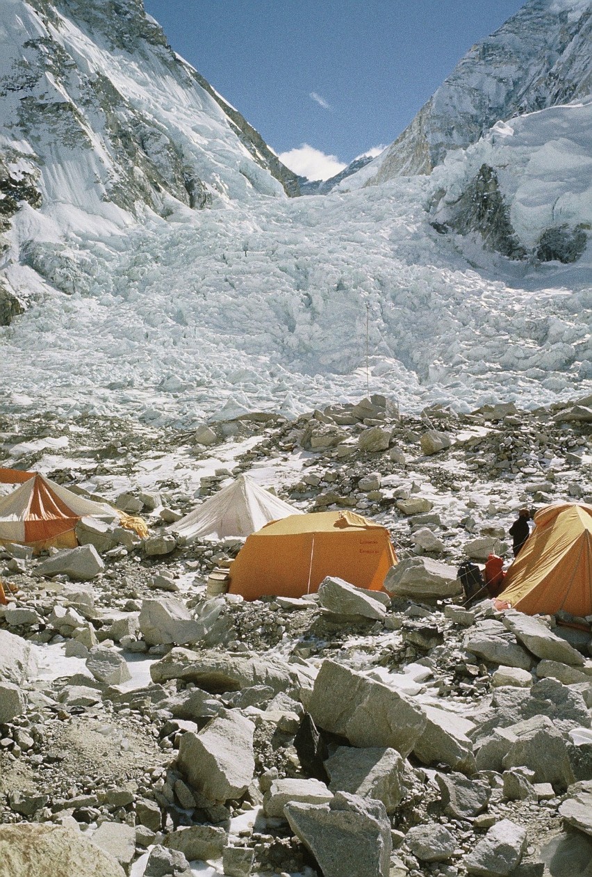 Fragment bazy pod Everestem i Ice Fall