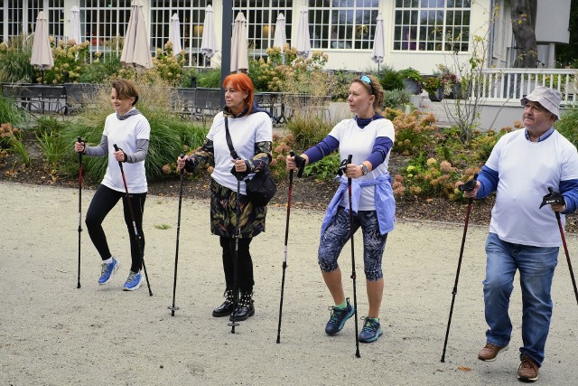 Kandydatka do sejmu postanowiła zarosić seniorki z powiatu poznańskiego na wspólny Nordic Walking.
