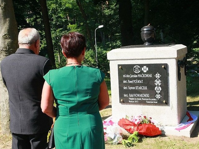 W uroczystości wzięli udział bliscy i koledzy poległych żołnierzy.