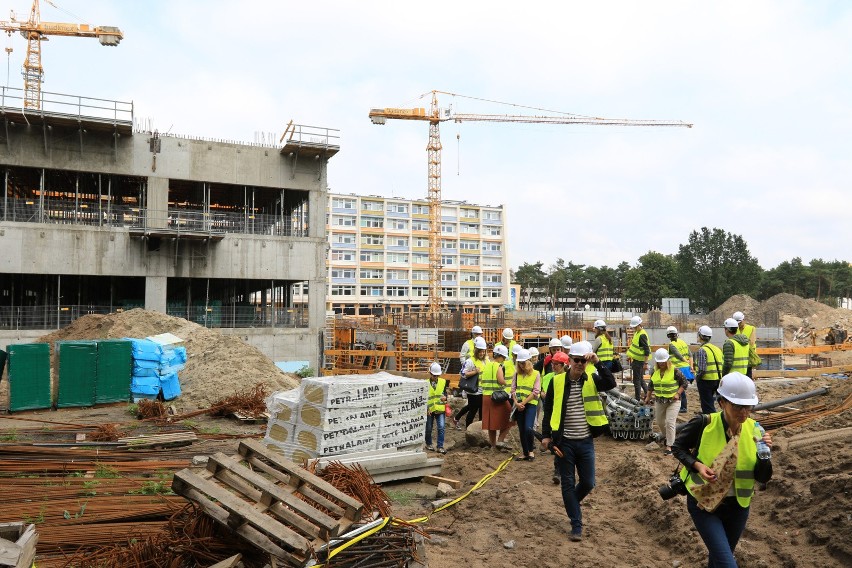 Jak przebiega rozbudowa szpitala na Bielanach w Toruniu?...