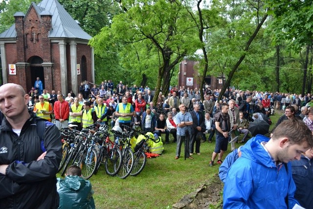 Pielgrzymka mężczyzn i młodzieńców do Piekar 2016