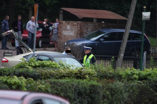 Policjanci kontrolują doradcę prezydenta Zielonej Góry.