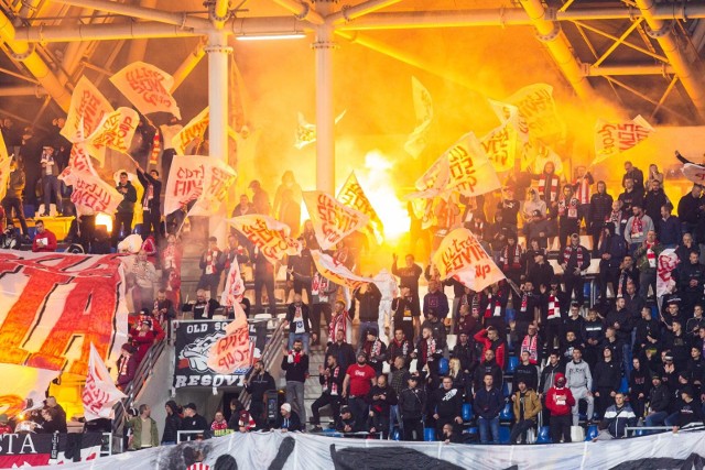 Apklan Resovia pokonała 1:0 Widzew Łódź przy Hetmańskiej w meczu Fortuna 1 Ligi.RELACJA Z MECZU ---> TUTAJ