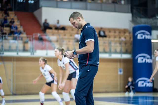 Trener Enei Energetyka Marcin Patyk ma o czym myśleć po takim spotkaniu jak to sobotnie w Mielcu