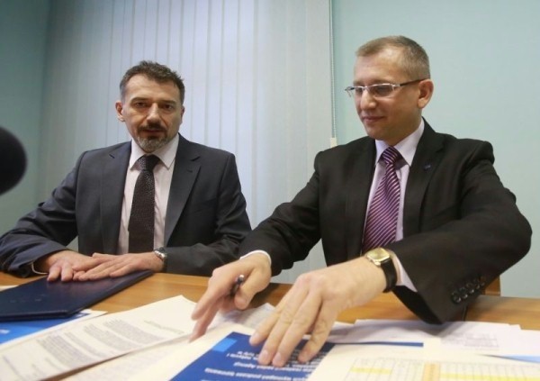 Jarosław Staniszewski (z lewej), dyrektor szczecińskiej delegatury Najwyższej Izby Kontroli od listopada 2013