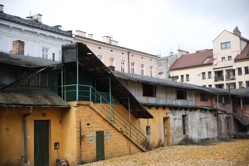 Kraków. Wojna o rudery - opuszczoną "wieś" w sercu Podgórza