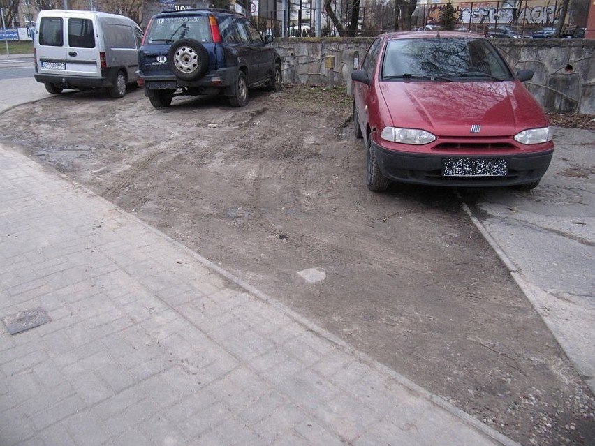 Urzędnicy wiedzą, że problem parkowania istnieje, ale udają, że go nie widzą (LIST CZYTELNIKA) 
