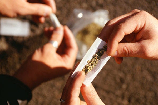 Policja w Będzinie zarekwirowała u 15-latki narkotyki