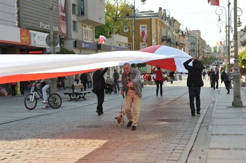 50-metrowa flaga  w centrum Kielc
