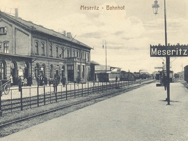 Dworzec kolejowy w Międzyrzeczu na początku XX w.