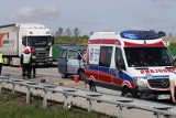 Groźny wypadek na A4. Bus wbił się w auto obsługi autostrady! Trasa zablokowana, wprowadzono objazd