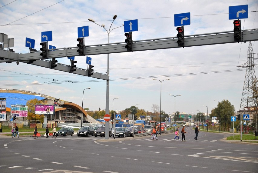 Chodziło o stworzenie zdalnego systemu sterującego pracą...