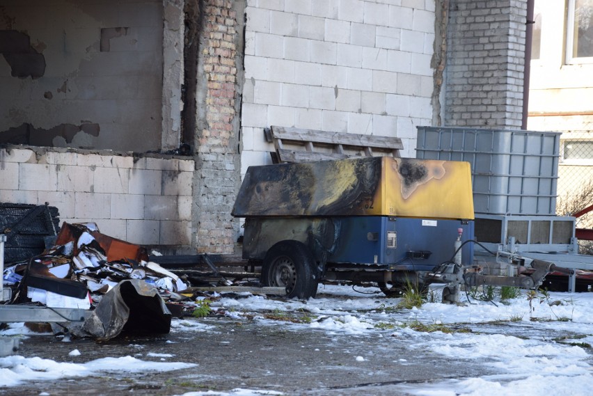 Tarnów. Tajemniczy pożar na terenie Zakładów Mechanicznych