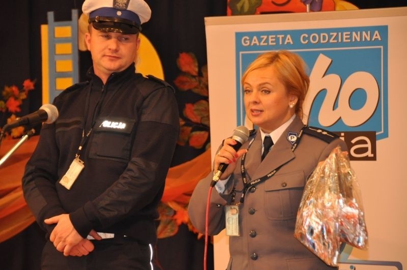 Policjanci Marzena Czapelska i Marcin Wąsik uczyli między...