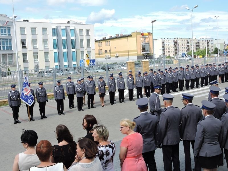 Święto policji obchodzone jest 24 lipca, bo w tym dniu 96...