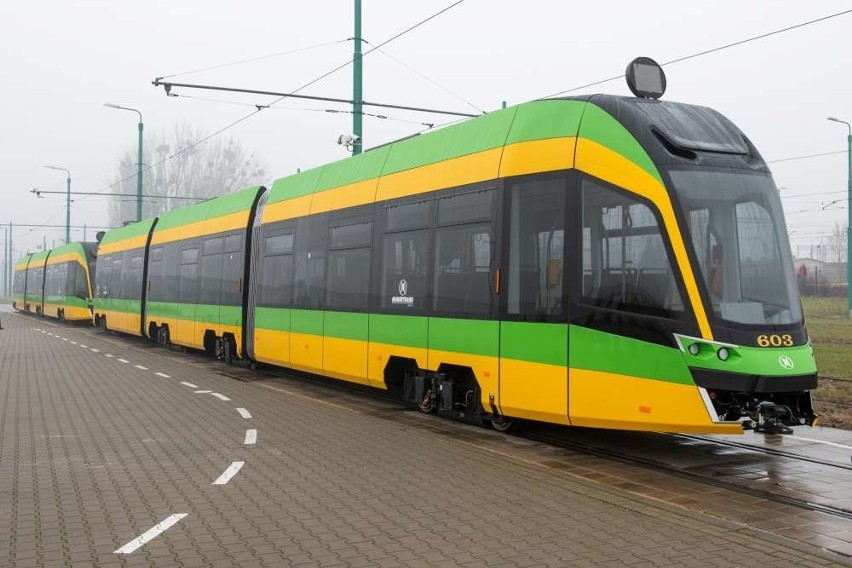MPK Poznań: Na Franowie są już trzy tramwaje moderus gamma. Kiedy będą wozić pasażerów? [ZDJĘCIA] 