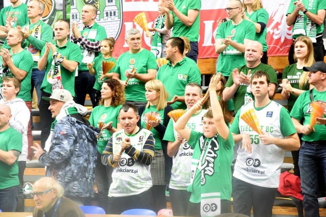 Kibice koszykarzy Stelmetu Enei BC Zielona Góra.