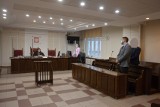 Sąd w Lęborku skazał byłych policjantów na więzienie za branie łapówek. Wyrok jest nieprawomocny