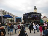 Tłumy białostoczan bawią się na Rynku Kościuszki (zobacz wideo)
