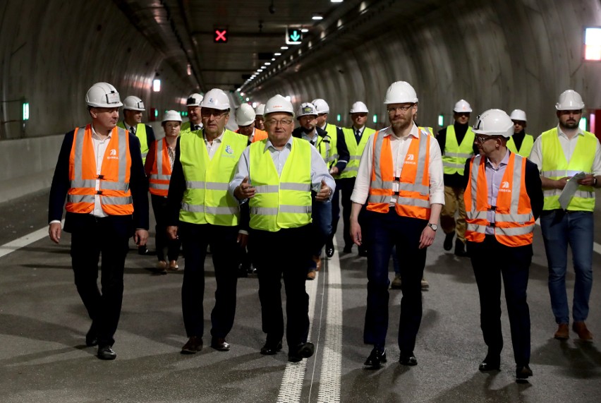 - Tunel w Świnoujściu to symbol odwagi samorządowców,...