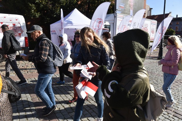 W niedzielę przed południem torunianie mogli wziąć udział w "referendum"