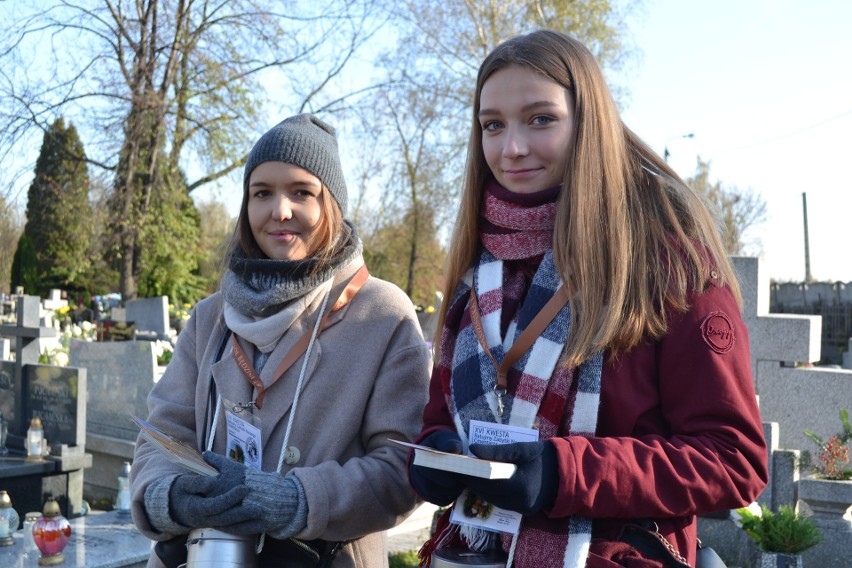 Wolontariusze ponownie kwestowali na będzińskich cmentarzach