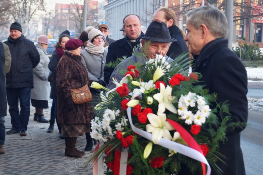 W Łaziskach uczcili pamięć ofiar Tragedii Górnośląskiej [ZDJĘCIA]