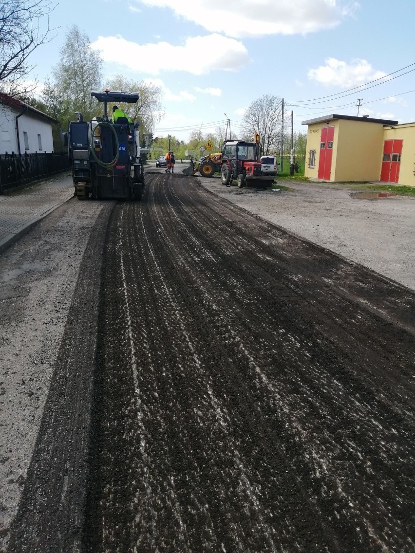 Powiat grudziądzki. Rozpoczęto remonty dróg powiatowych. Sprawdź które drogi zostaną wyremontowane w 2021 roku [zdjęcia]