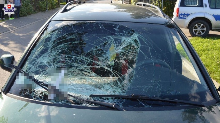 Powiat bialski: 13-latek wyskoczył na ulicę wprost pod rozpędzony samochód 