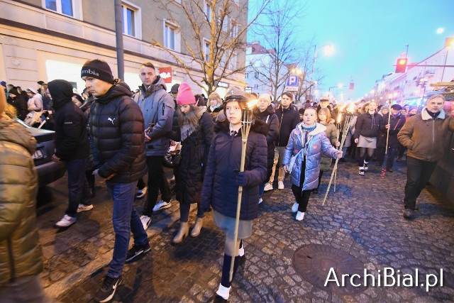 Miejska Droga Krzyżowa w Białymstoku 2025. Wierni przeszli przez centrum miasta. Zobacz zdjęcia