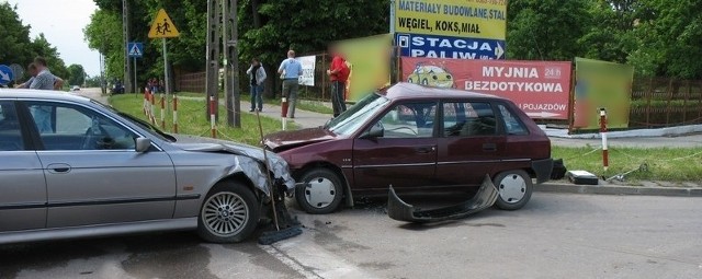 72-latka kierująca citroenem wymusiła pierwszeństwo na bmw