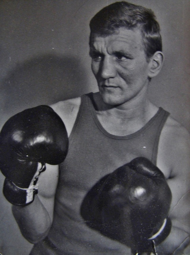 Stanisław Szado zdobył w swojej karierze cztery medale mistrzostw Polski.