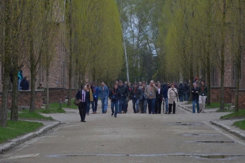 Oświęcim. Rekordowa liczba osób odwiedziła w ubiegłym roku Muzeum Auschwitz-Birkenau