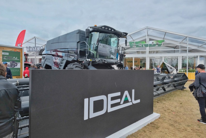 Fendt Ideal 8 - ta maszyna wyposażona została w przyrząd...