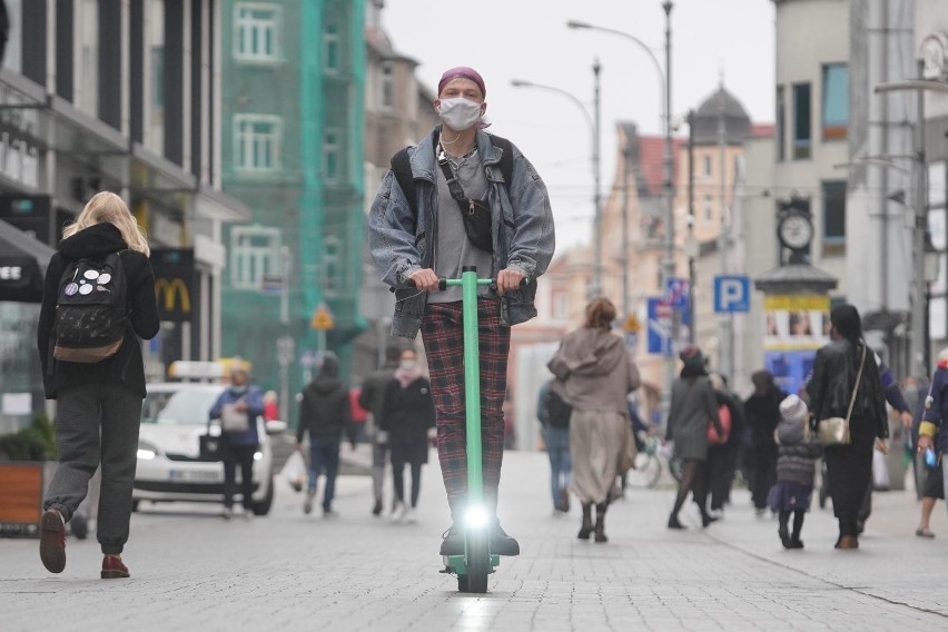 W przestrzeni publicznej od 10 października musimy zakrywać...