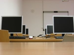 OFOS zaprasza na szkolenia komputerowe. (fot. sxc)
