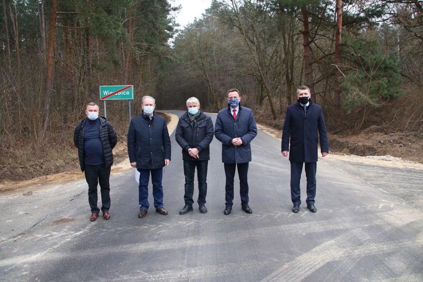 W powiecie jędrzejowskim oddano do użytku kilka odcinków...