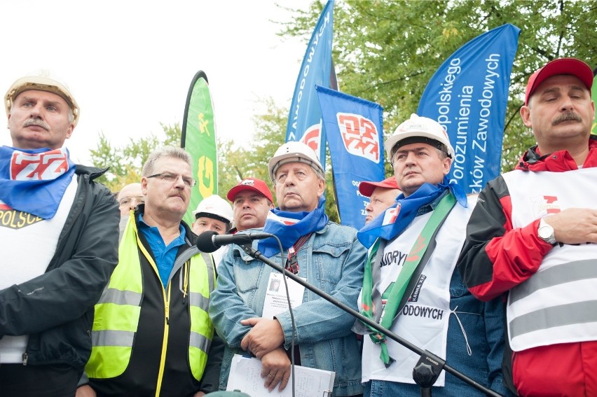 Demonstracja górników w czasie expose premier Ewy Kopacz