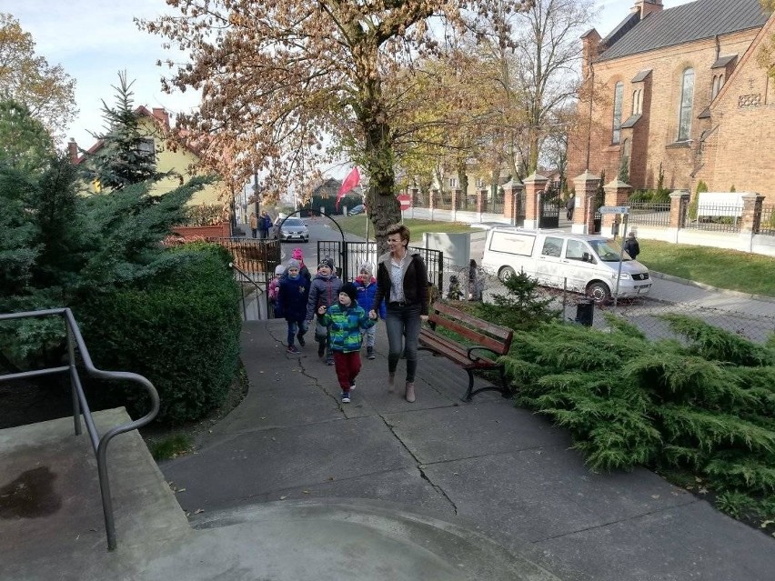 Żabki z Dobrego powędrowały do Izby Regionalnej w Radziejowie. Obejrzały eksponaty, takie, o których nawet dziadkowie już zapomnieli...