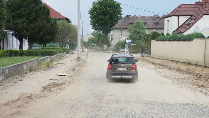 Remont drogi w Krapkowicach z poważnymi problemami. Kiedy koniec prac?