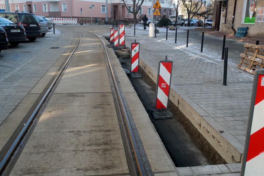 Zbudowali, potem rozebrali i budują od nowa. Co dzieje się na Niebuszewie?