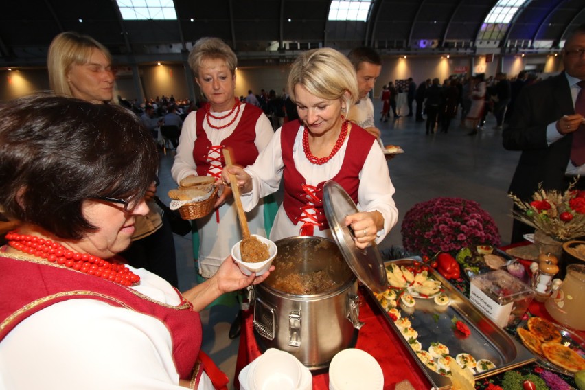 Gala finałowa akcji Rolnik Roku 2018 z wzruszeniami, tańcami i dyskusjami [zdjęcia, wideo]