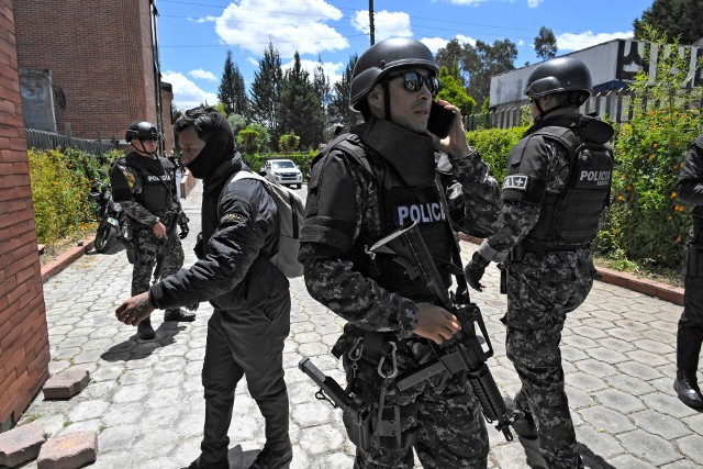 Zabójstwo jednego z pretendentów do stanowiska głowy państwa, bez szans zresztą na wygraną, pokazuje, w jak głębokim kryzysie znalazł się Ekwador.